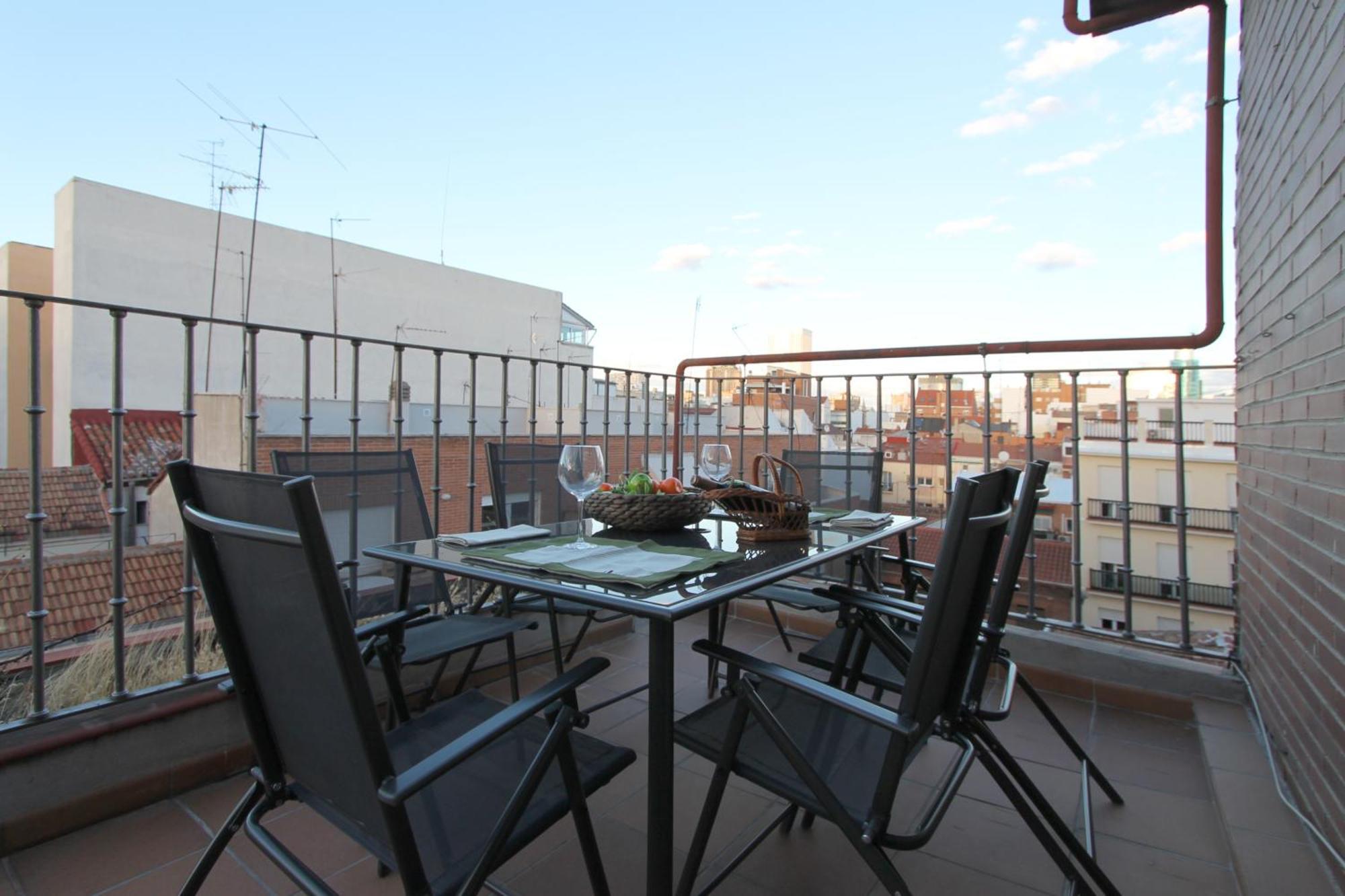 Apartamentos Goyescas Deco Мадрид Стая снимка