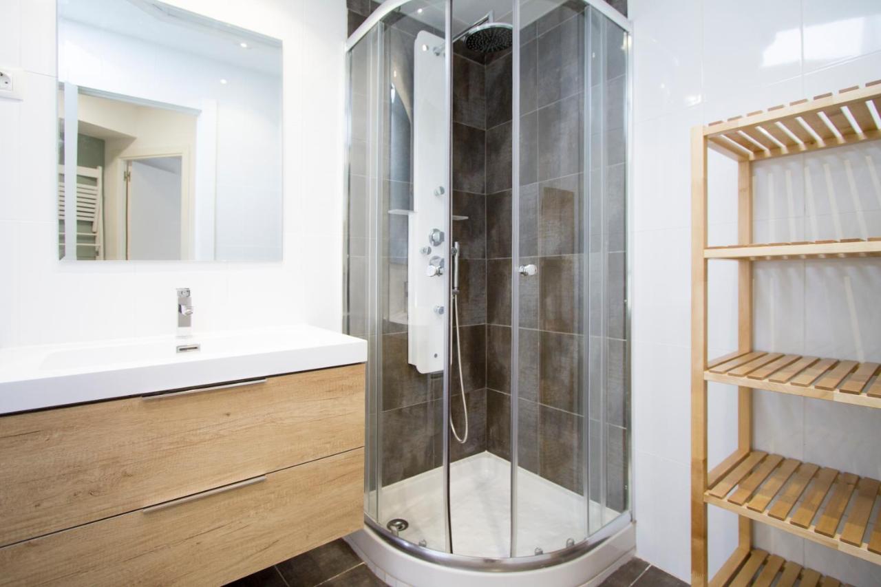 Apartamentos Goyescas Deco Мадрид Екстериор снимка